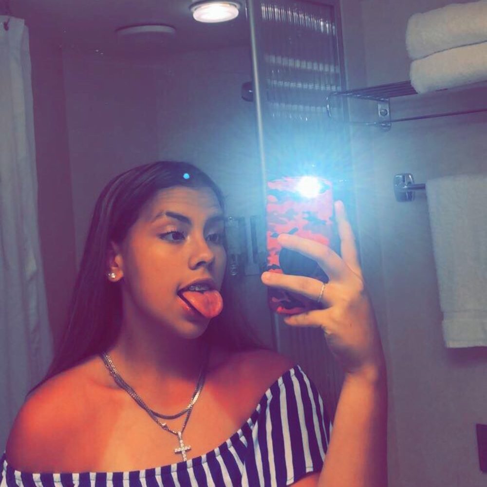 Meet your Posher, Emma